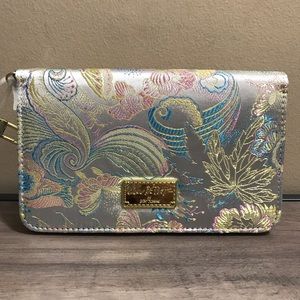 ‼️PRICE FIRM‼️NWT Luv Betsey Turquoise Wristlet